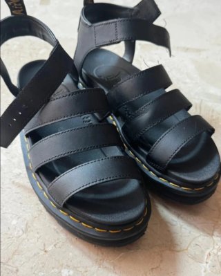 Sandalias Dr. Martens Talla 39 Negras