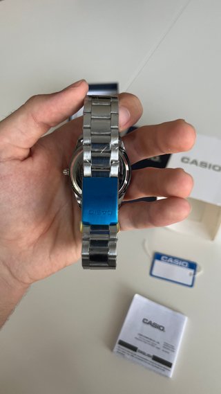 Reloj Casio 1302 Negro - NUEVO