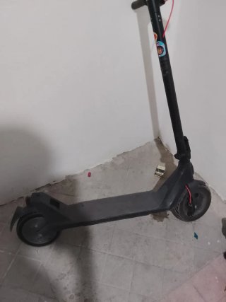 Patinete Eléctrico Negro