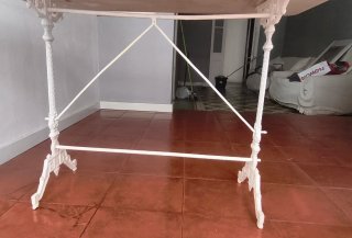 Mesa bistró vintage de mármol blanco