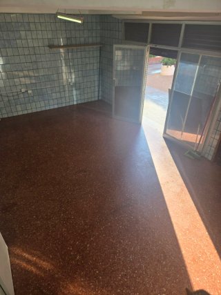 Rento local Cornella Llob.zona(Psje Ignacio Iglesi