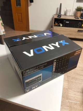 Mesa de mezclas Vonyx STM7010