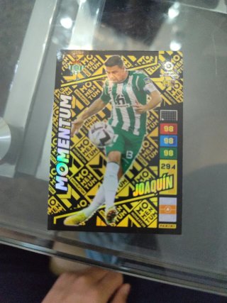 4 Cromos Momentum Oro