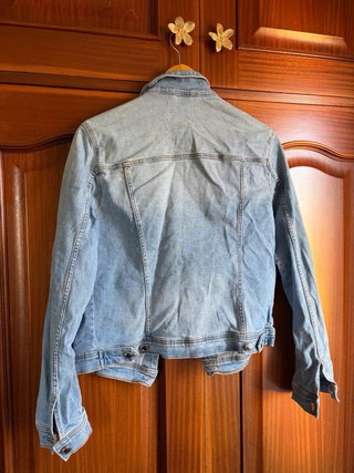 Cazadora Vaquera Stradivarius Talla L