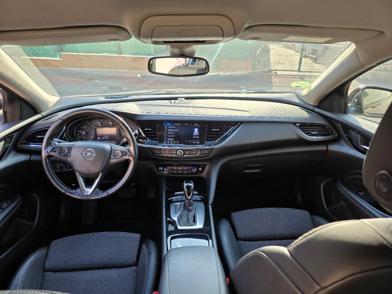 Opel Insignia Grand Sport 1.6 CDTI S&S Turbo D Excellence 2018, foto 19