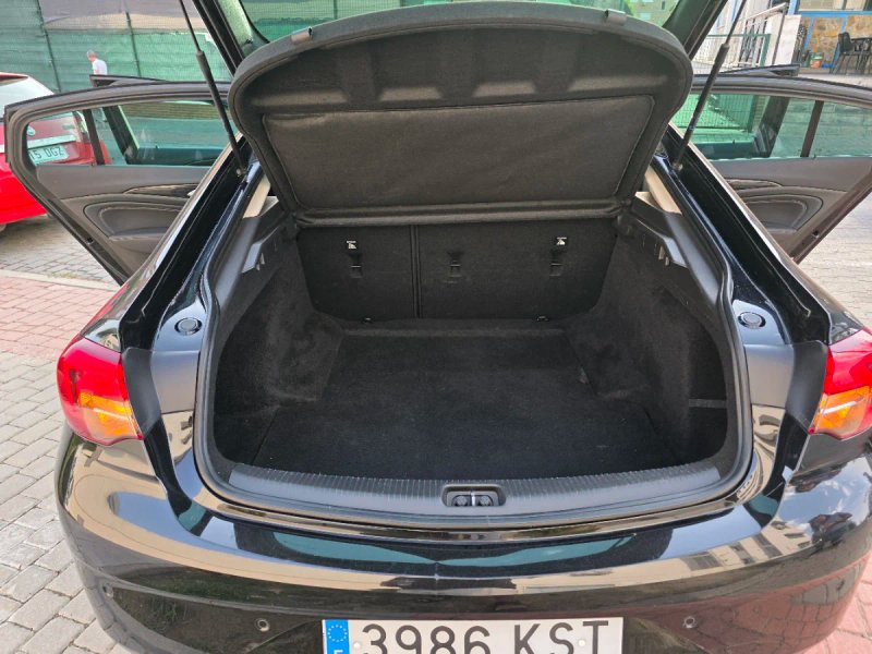 Opel Insignia Grand Sport 1.6 CDTI S&S Turbo D Excellence 2018, foto 30
