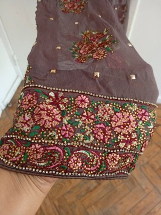 Vestido túnica bordado con flores