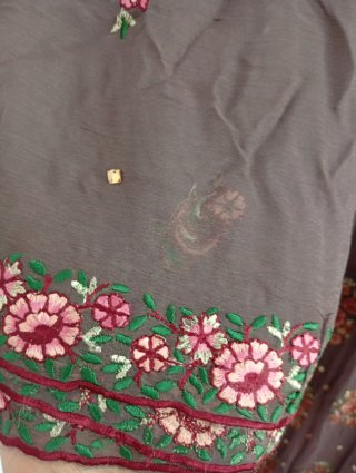 Vestido túnica bordado con flores