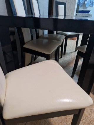 Comedor moderno negro y blanco
