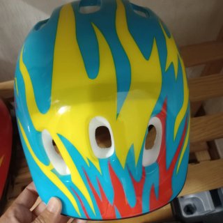 Casco de bicicleta infantil azul y amarillo Son 2