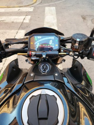 Kawasaki Z900 SE 2022 Negra/Verde