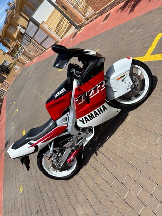 Yamaha TZR 50 Roja y Blanca