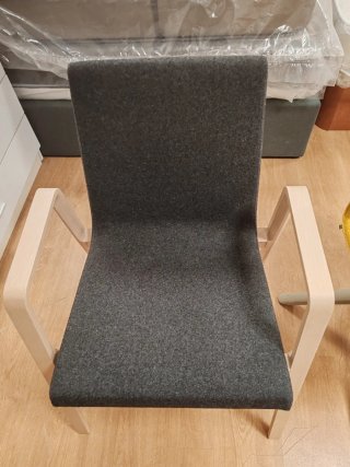 Sillas de tela grises
