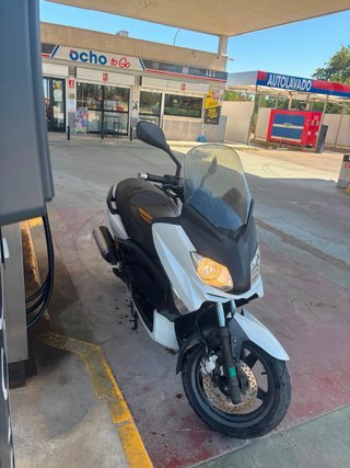 Yamaha XMAX 125cc Maxi Scooter