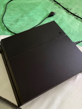PS4 + 11 Juegos: FIFA, PES, NBA 2K, GTA V
