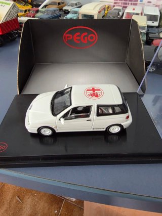 Maqueta Alfa Romeo 145 PEGO
