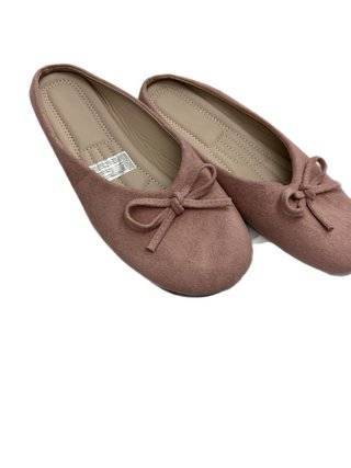 Zapatos planos rosas con lazo