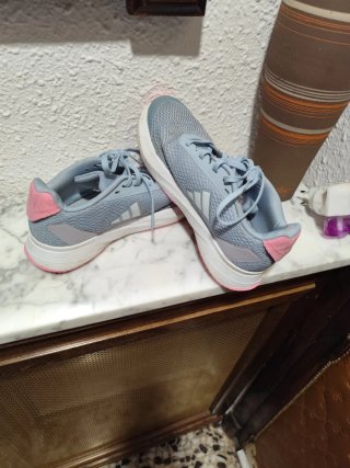 Zapatillas Adidas Azul y Rosa