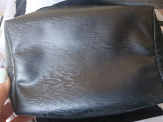 Porta trucchi Yves Saint Laurent nero