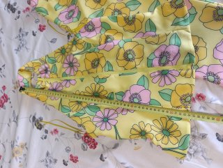 Conjunto floral Zara top halter y pantalón capri S