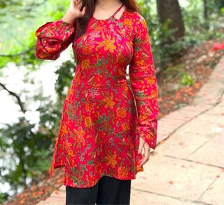 Túnica Kurti Estampado Floral Rojo