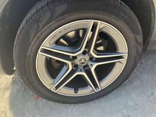 MERCEDES glc