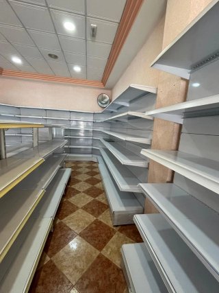 Estanterías metálicas y de cristal 100€ POR MÓDULO