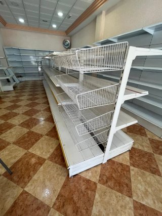 Estanterías metálicas y de cristal 100€ POR MÓDULO