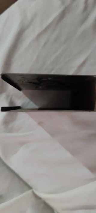 Caja para tabaco metálica grabada relieve Metal