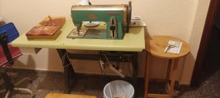 Máquina de coser GILMA antigua