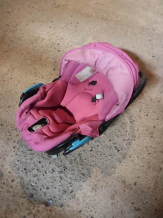 Silla de coche bebé rosa