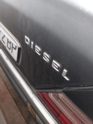 Mercedes-Benz 300 1993