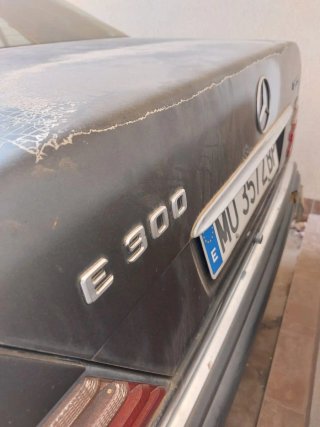 Mercedes-Benz 300 1993