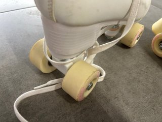 Patines Decathlon 4 Ruedas Blancos