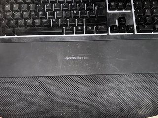 Ratón SteelSeries con cable negro