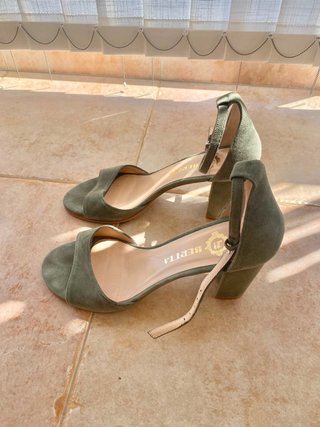 Sandalias en Ante Verde Talla 39