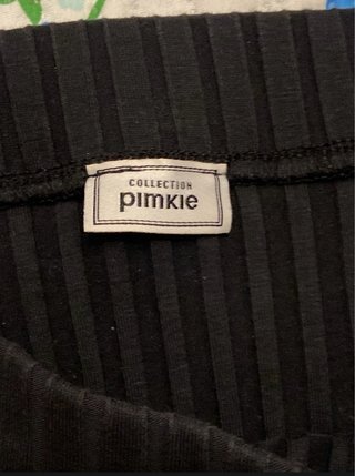 Falda negra Pimkie