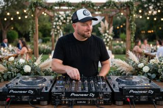 DJ Profesional + Disco Móvil | Eventos y Fiestas
