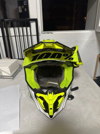 Cascos Enduro verde fosforito