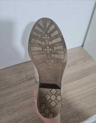 Botines beige mujer