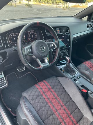 Volkswagen Golf GTI TCR 2.0 TSI 213kW(290CV) DSG