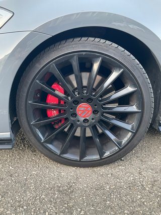 Volkswagen Golf GTI TCR 2.0 TSI 213kW(290CV) DSG