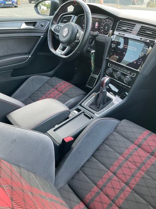 Volkswagen Golf GTI TCR 2.0 TSI 213kW(290CV) DSG