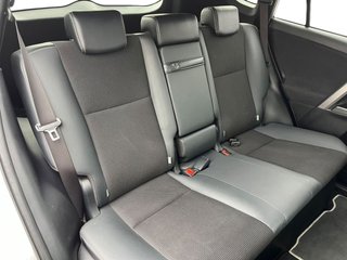TOYOTA Rav4 2.5l hybrid 2WD Advance