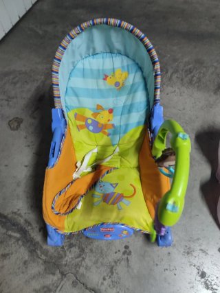 Regalo Hamaca y reductor de bañera para bebé