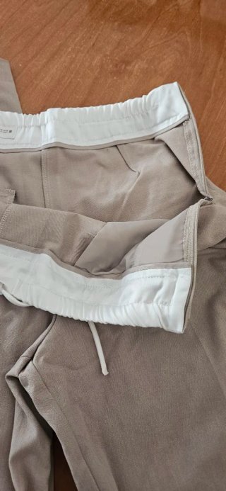Pantalón Zara Beige Talla L
