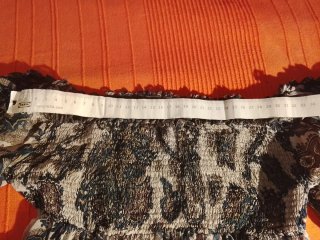 Blusa fina estampada manga acampanada