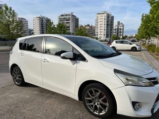 TOYOTA verso