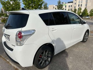 TOYOTA verso