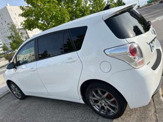 TOYOTA verso